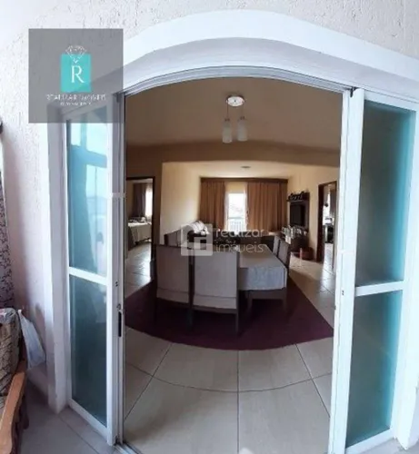 Sobrado Residencial à venda, Campeche, Florianópolis - SO0153.