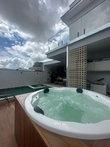 Spa completo com um ano de uso ainda na gaantia