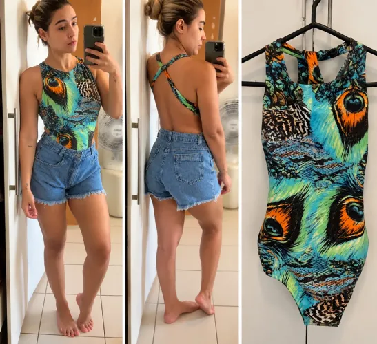 Body estampado, costas com decote cruzado