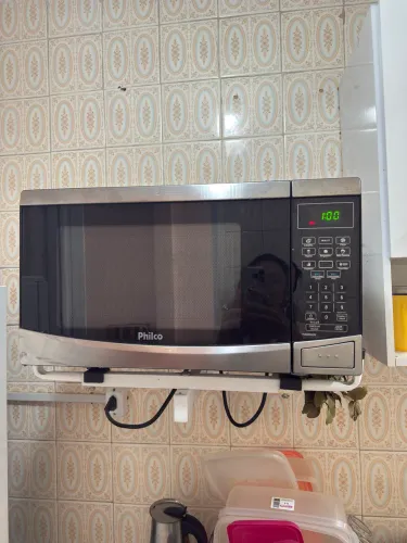 Microondas em ótimo funcionamento