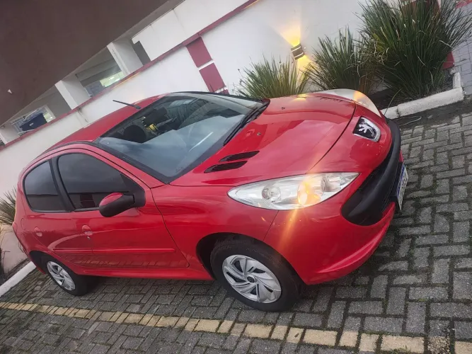 Peugeot 207 Active 1.4 Flex 8V 5P 2014