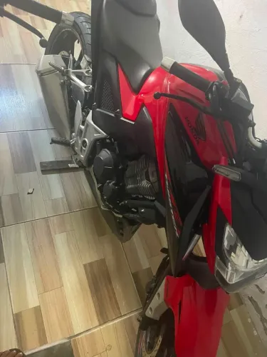 CB 300