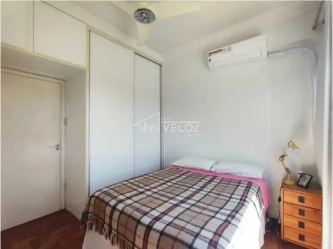 Apartamento : / Residencial / Glória