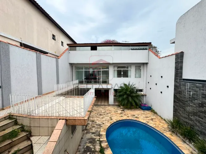 Sobrado à Venda ou Locação na Vila Zelina 4 Dormitórios, 2 Suítes e Piscina Aquecida