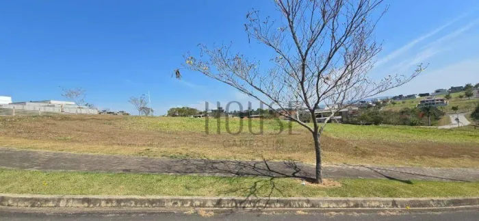 Terreno em Saint Patrick à venda em condomínio de alto padrão em Sorocaba, com 1.057m² | T