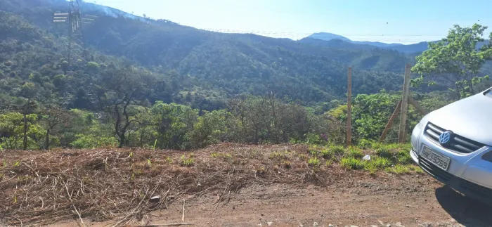 2 Lotes de 1.000 m² em Rio Acima/MG (próximo ao centro) com vista para as Montanhas
