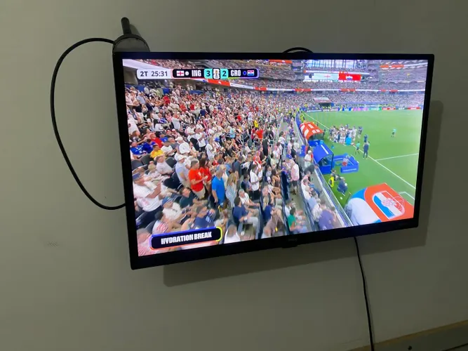 TV de 28 polegadas smart marca Philco