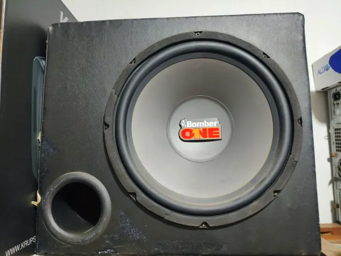Caixa Subwoofer BOMBER ONE 12 polegadas 