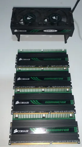 Kit Raridade Corsair Dominator DDR3 (4 Pentes) + Air Cooler Dual Fan Corsair Airflow