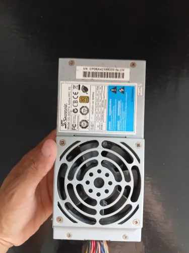 Fonte Seasonic 300W 80 Plus PFC ATIVO 