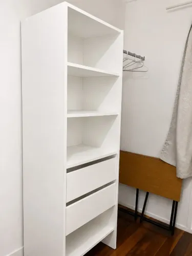 Módulo de Closet Aberto em MDF Branco com 2 Gavetas e Arara