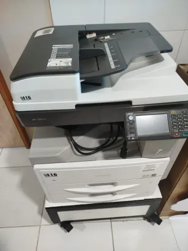 Impressora Ricoch MP 2501SP (COM DEFEITO)