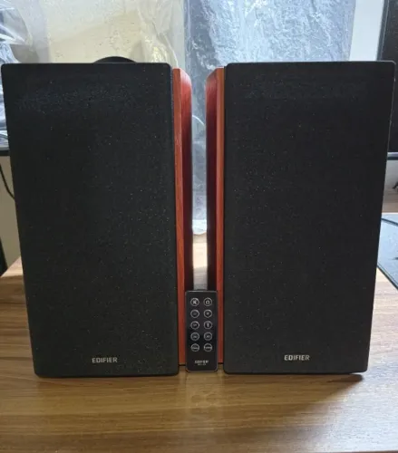 Caixas de Som Edifier R2000DB - Cor Madeira