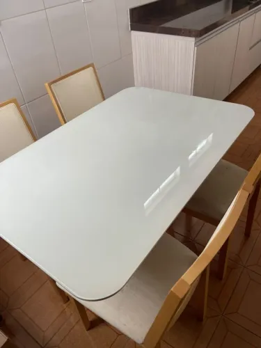 Conjunto mesa de jantar 1,20m tampo em vidro + 4 Cadeiras