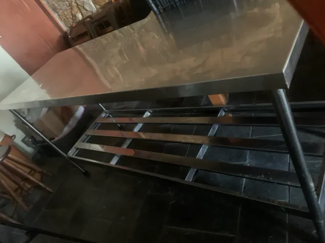 Estufa e mesa inox