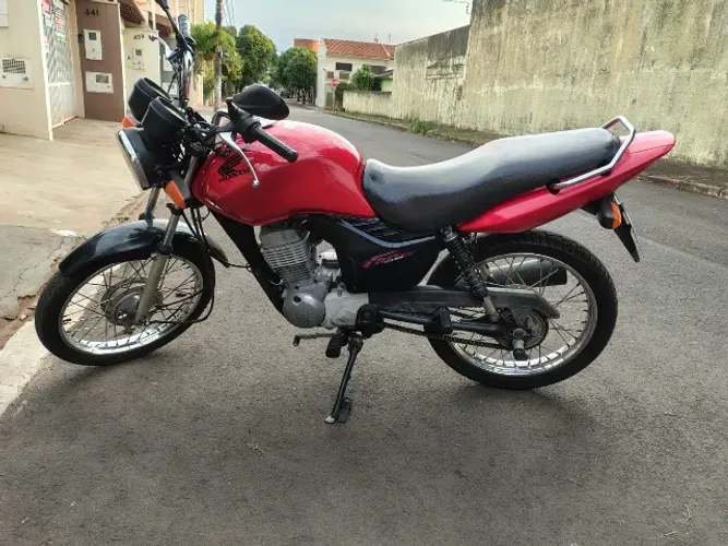 Honda CG 125 Fan KS 2011 - Económica e Bem Conservada