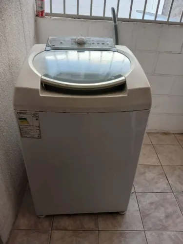 Máquina de lavar,não bate, só centrífuga
