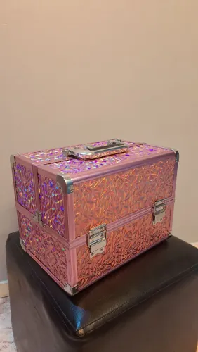 Maleta de maquiagem NOVA.