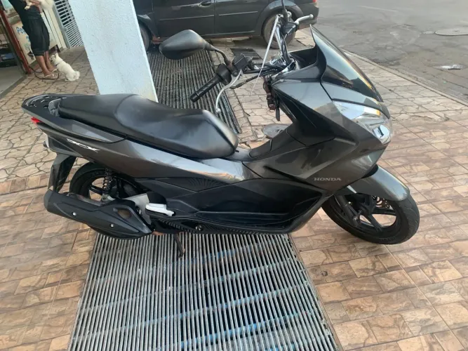 Uma ótima moto pro dia dia econômica e ágio
