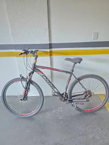 Bicicleta Oggi Big Wheel 7.0