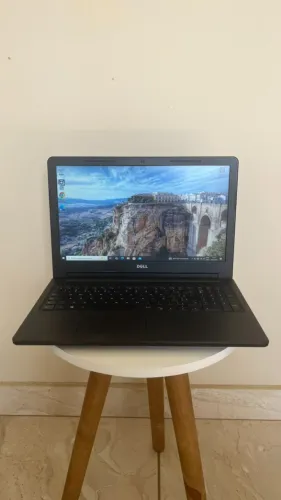 Notebook Dell conservado, ótimo para estudos e trabalho