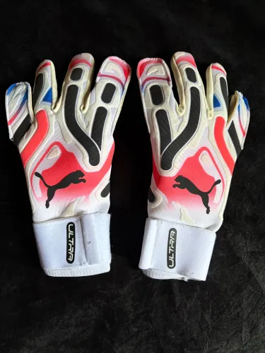 Luva de Goleiro Puma Ultra Ultimate Hybrid