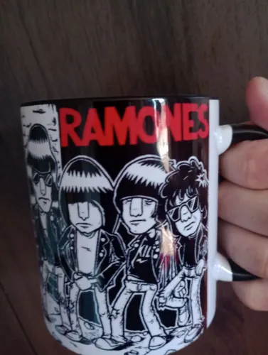 Caneca do Ramones