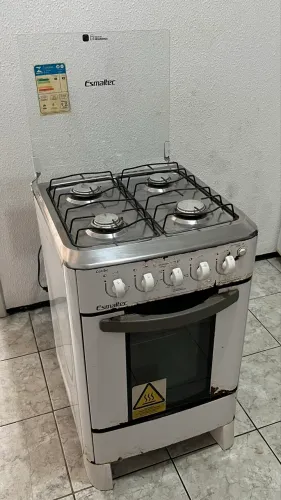 Fogão usado 4 bocas