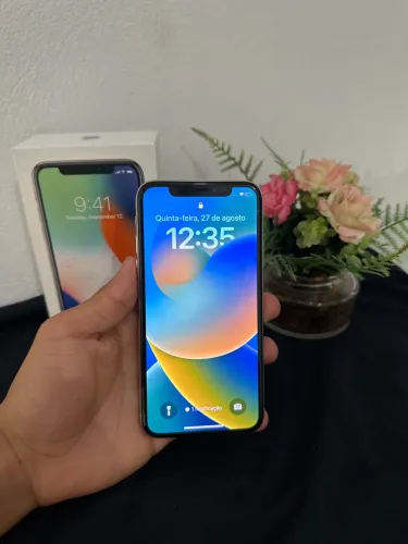 iPhone X