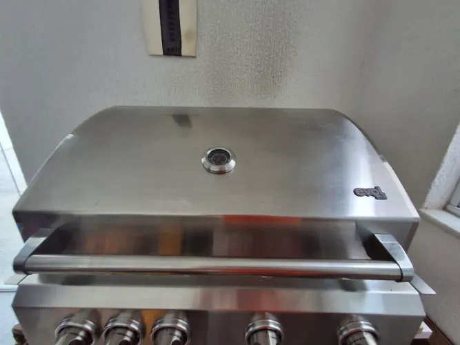 Churrasqueira à gás em inox de alta qualidade Evol