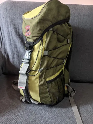 Mochila Trilhas e Rumos 32L Crampom trekking montanha viagem escalada 