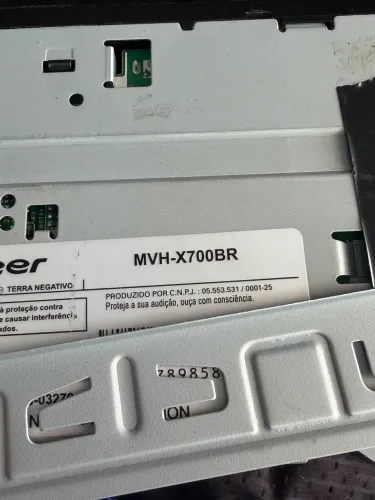 Som automotivo pioneer MVH-X700BR