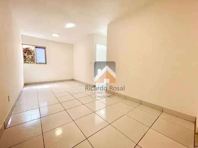 Apartamento no Prado c/ 2 quartos, térreo e 42m²!!!