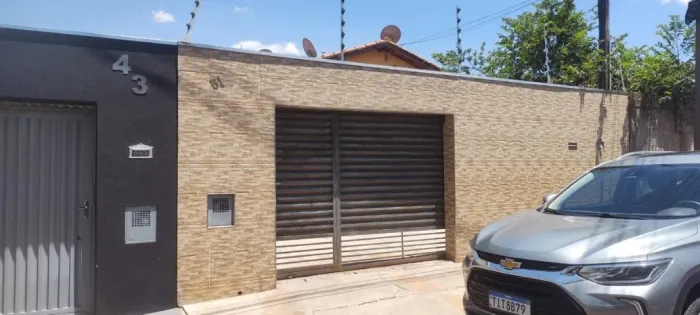 Casa 2 Quartos c/ Garagem Coberta - Altos do Pinheiros - R$ 240 mil