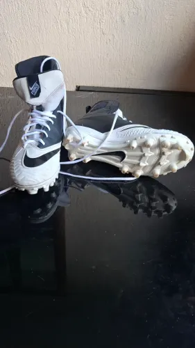 Chuteira de futebol americano Nike force