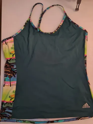 Regata nadador estampada fitness Adidas<br>tamanho: m<br>em excelentes condições!
