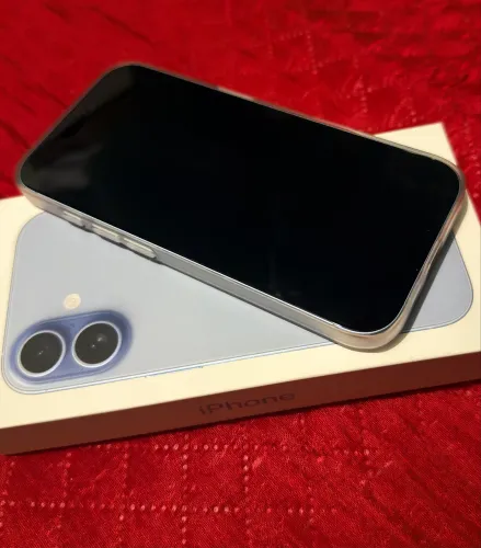 iPhone 17