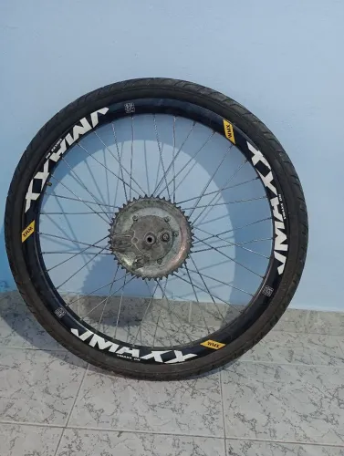 Aro vmax DH faltando apenas o eixo