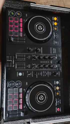 Controladora Pionner DDJ 400 + Hard Case