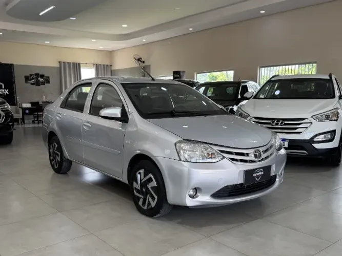 Toyota Etios X Sedan 1.5 Flex 16V 4P Mec. 2016