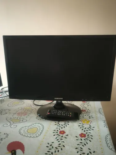 Tv Samsung 24 polegadas com defeito