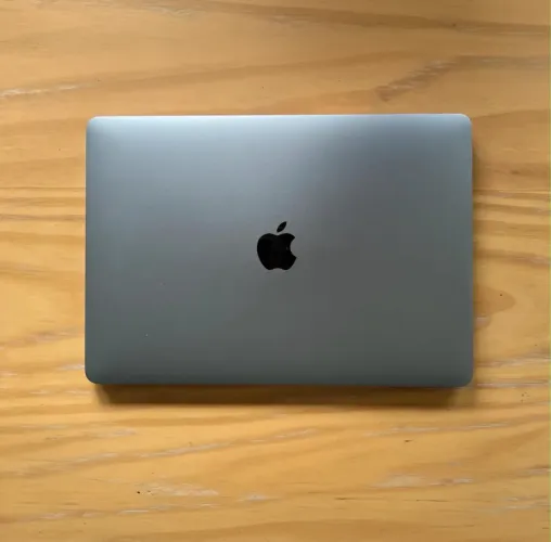 MacBook Pro M1 8GB SSD 256Gb 87% bateria 202 ciclos