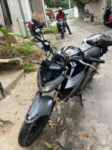 Fazer 250 preta
