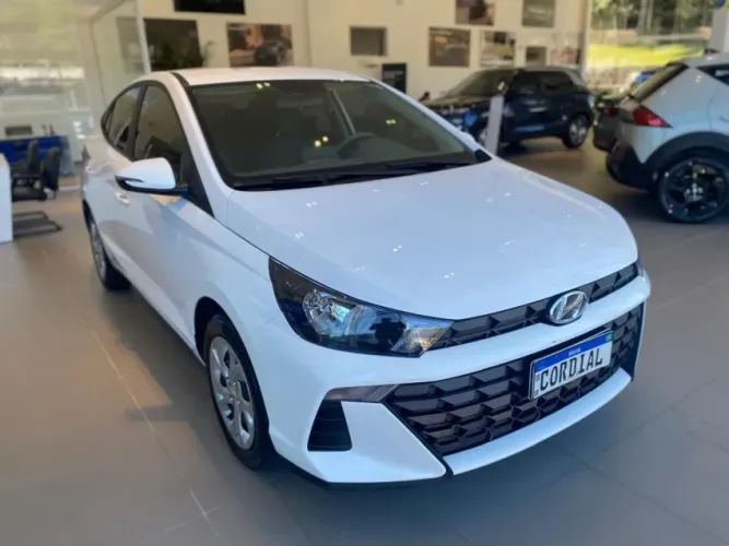 Hyundai HB20S Comfort Plus 1.0 Flex 12V Mec. 2025