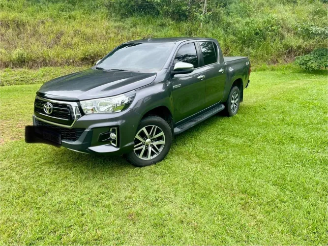 Toyota Hilux CD SRV 4X4 2.8 TDI Diesel Aut. 2020