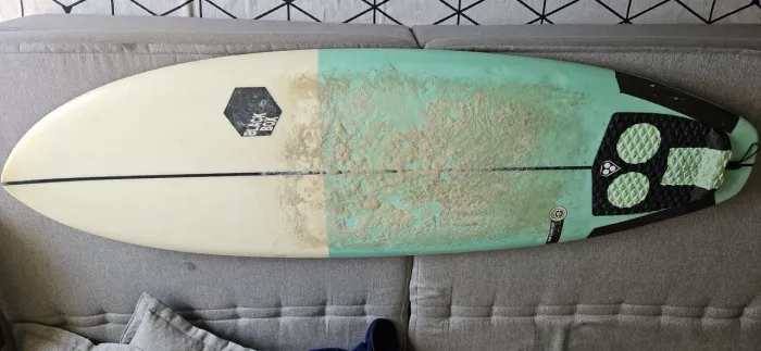 Prancha de Surf Black Box Usada 5?10