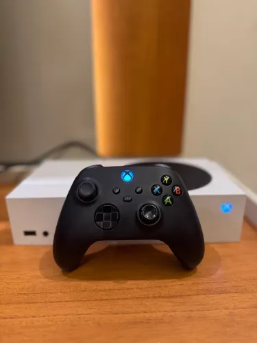 Xbox Series S 512 GB - Com Controle Preto