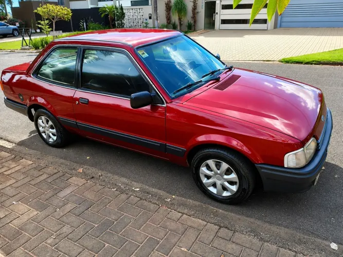 Ford Verona LX 1.8 (modelo Antigo) 1990