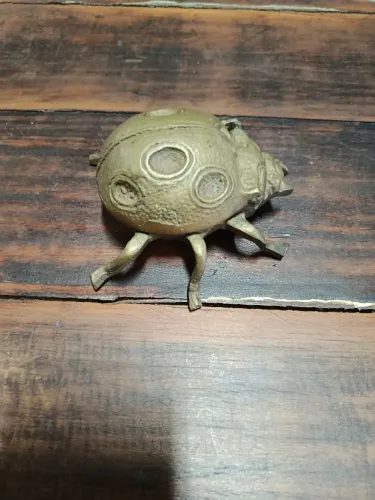 Cinzeiro Joaninha em Latão Vintage Abre Fecha Decorativo