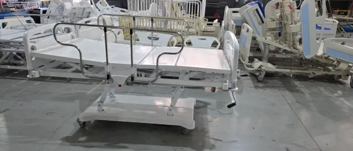 Cama hospitalar 3 manivelas com ajuste de altura